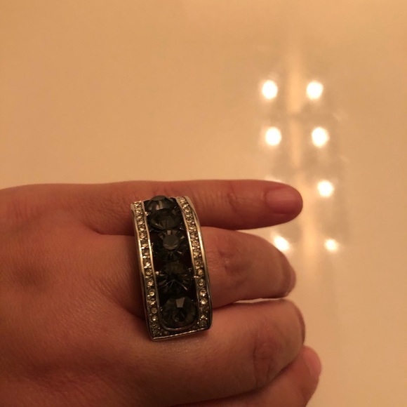 Beautiful ring size 9 - Picture 5 of 5